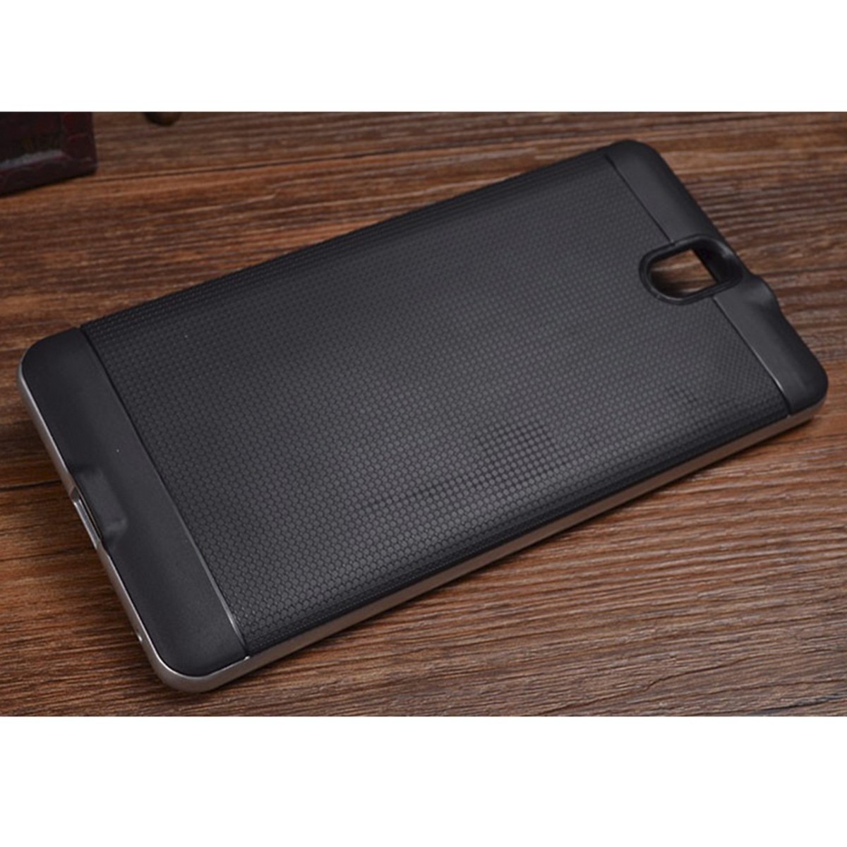 Funda Tipo Neo Hybrid (Pc+Tpu) Negra / Plata para Sony Xperia C5 Ultra