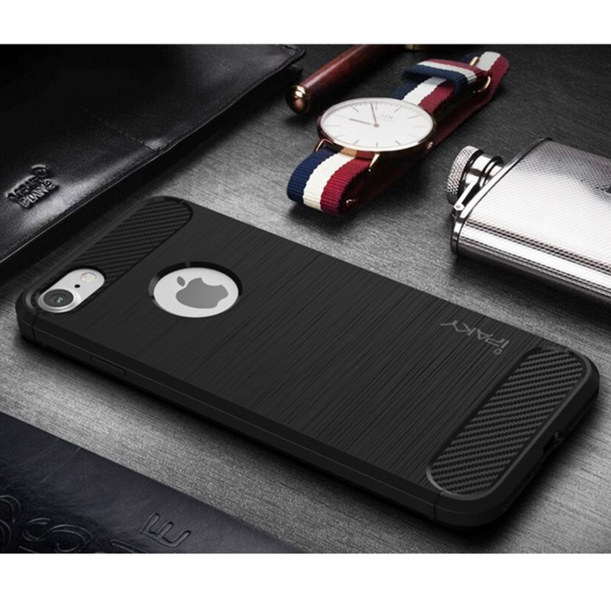 Funda Gel Tpu Ipaky Carbon Negra para Iphone 7 Plus / 8 Plus