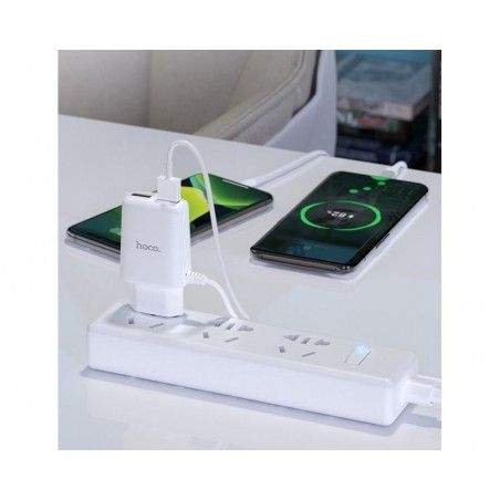 Cargador de Red Hoco. con Clable y Conector Dual USB 2,4A Lightning color Blanco