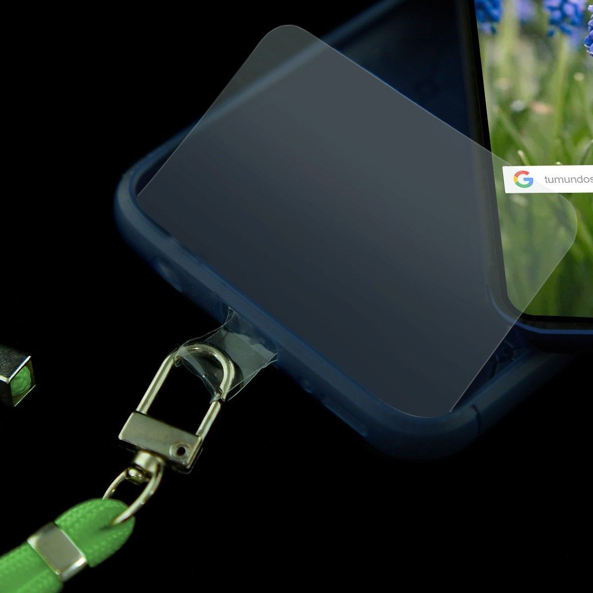 Adaptador Universal con Cordón para Funda de Móvil Colgante color Verde
