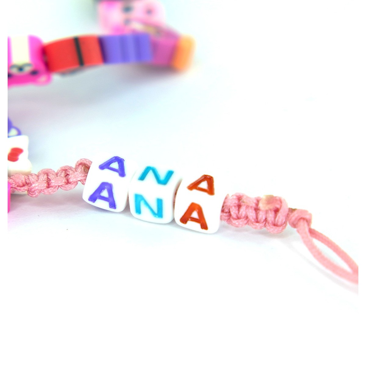 Personaliza tu Pulsera de Cuentas Modelo Animales con Tu Nombre