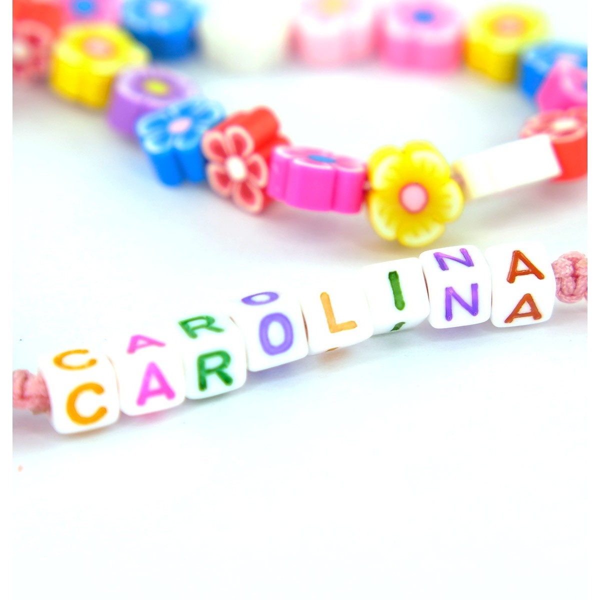 Personaliza tu Pulsera de Cuentas Modelo Flores con Tu Nombre