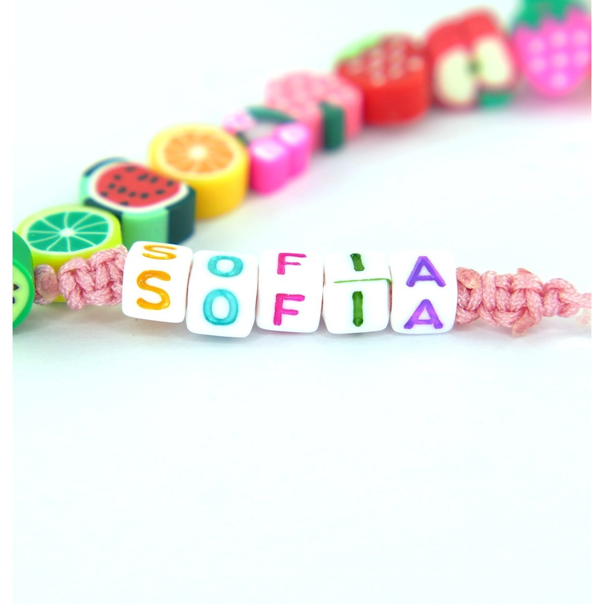 Personaliza tu Pulsera de Cuentas Modelo Frutas con Tu Nombre